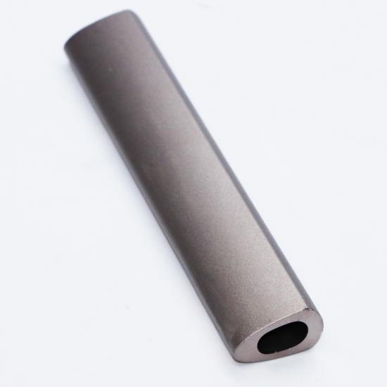 Diseño de extrusión de aluminio anodizado colorido de múltiples formas