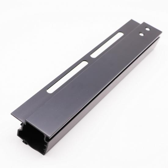 Fabricante de cajas de aluminio anodizado para perfiles de baño