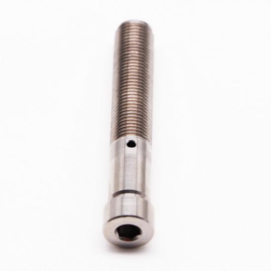 Diseño de componentes de tornillo de cabeza cilíndrica hexagonal interna de acero inoxidable 630